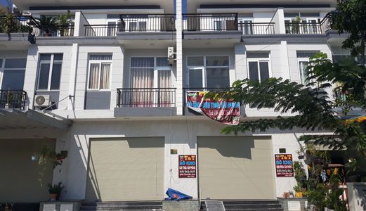 Nhà Biệt Thự 1 Trệt 2 Lầu 90M2, Hóc Môn Lh: 0375416797	