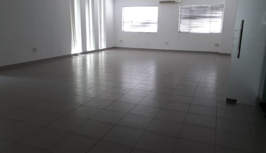 Cần Bán Gấp Nhà Hẻm 4M 162 Bùi Thị Xuân Quận 1(1 Trệt, 3 Lầu)