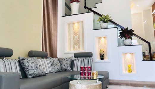 Bán Nhà Lô Góc Lê Thanh Nghị 51.5M2 X 4 Tầng. Ngõ Rộng Ô Tô Đỗ Cửa. Giá 4.2 Tỷ. 