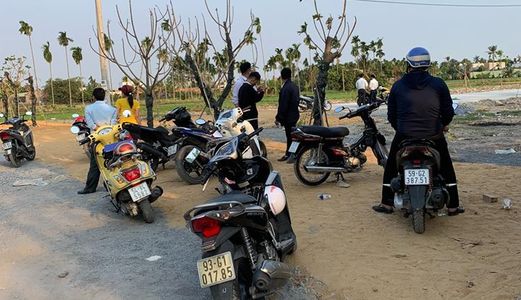 Đất Chính Chủ Cần Bán Gấp (68M2) Gần Ngay Cống Hợp Số 4