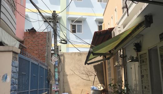 Bán Nhà Shr Hẻm 88 Nguyễn Văn Qu, Dt 5X8M, 1 Trệt, 1 Lửng. Giá 2.7 Tỷ .