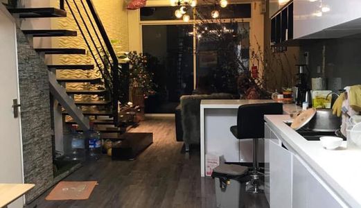 Ngõ Ô Tô, Nhà Phân Lô Quân Đội Nguyễn Khang