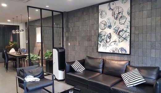 Cho Thuê Nhà Riêng Vị Trí Cực Đẹp Tại Bồ Đề, Long Biên. Dt: 75M2. Giá: 30 Triệu/tháng. Lh: 097.190.2576 