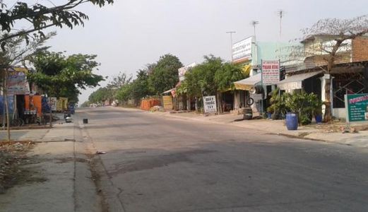 Cần Tiền Chữa Trị Cho Con Trai Nên Vợ Chồng Tôi Quyết Định Bán 300M2 Đất Thổ Cư - Shr Tại Bình Dươn