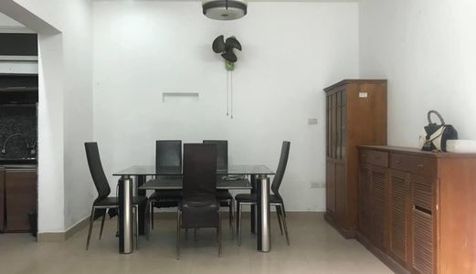 Chỉ 2 Tỷ 6 Đã Có Nhà Mới Cực Đẹp 40M*4Tầng, Mặt Tiền Rộng, Nguyễn Trãi, Hạ Đình, Lô Góc, Về Ở Ngay.