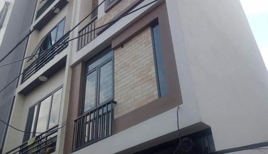 Gấp!!! Cực Gấp !!! Bán Nhà 136 Triều Khúc, 31M X 6 Tầng, 2.3 Tỷ Liên Hệ : 0989375228