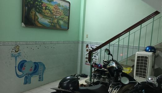 Bán Nhà Quận 6 - 250M2 Gồm 2 Nhà: Đúc Kiên Cố 3 Tầng Và Nhà Cấp 4 Đi Riêng