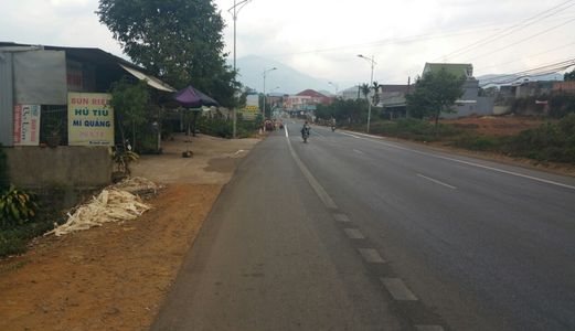 Bán Lô Đất Hai Mặt Tiền Khu Đồi Chè 2/9 Di Linh .Dt 759M2 (100M2 Đất Ở)