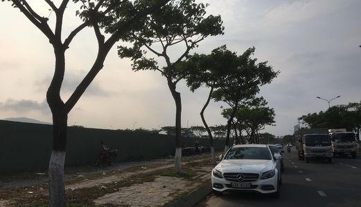 Sở Hữu Nhà Mặt Tiền Đường Hoàng Thị Loan Chỉ Với 4,9 Tỷ