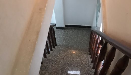 Bán Nhà Sổ hồng riêng Biệt. Hỗ Trợ Vay. Hẻm 1942 Huỳnh Tấn Phát. Diện tích 4X8.2M. 1 Trệt, 1 Lầu, 2 Phòng ngủ. Giá 2.1 Tỷ.