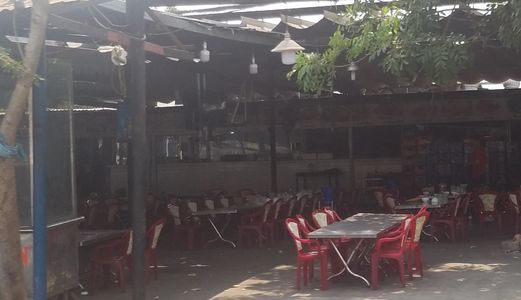 Rất Gấp! Bán Rẻ Mặt Bằng Kinh Doanh 298M2 Mặt Tiền Đường Hà Huy Giáp Giá 1. 2 Tỷ