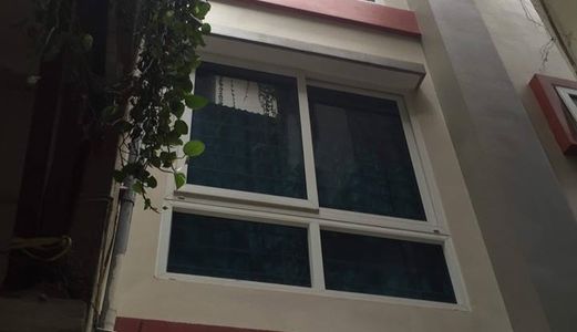 Bán Nhà Đường Nguyễn Khang, 50M2, 4 Tầng, Cách Phố 10M, Ngõ Nông, 4 Phòng ngủ, 2 Mặt Thoáng