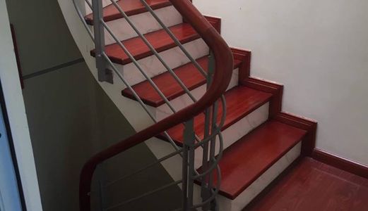 Bán Nhà Đường Nguyễn Khang, 50M2, 4 Tầng, Cách Phố 10M, Ngõ Nông, 4 Phòng ngủ, 2 Mặt Thoáng