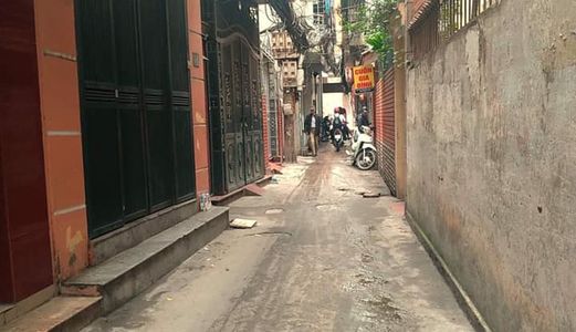 Bán Nhà Phố Láng Quận Đống Đa, Đường Xe Máy Tránh, Yên Tĩnh Thoáng Mát.