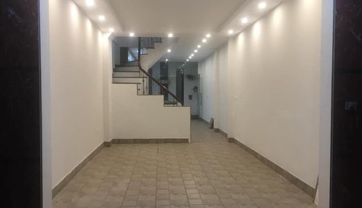 Bán Gấp Nhà Phương Liệt, Giải Phóng, Dt 27M2 X 4 Tầng X Mt 2,8M. Giá 2,1 Tỷ. Dân Trí Cao.