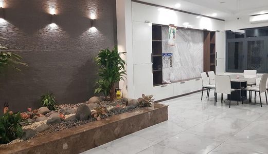 Cho Thuê Nhà Nguyên Căn Khu Phạm Hữu Lầu .dt 5X16M. 3 Lầu . 5Pn. Giá 25 Tr . Đã Gắn 5 Máy Lạnh .