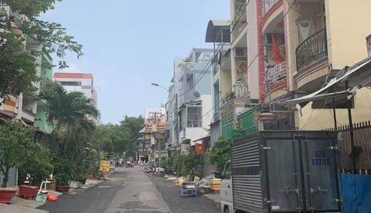 Bán Nhà Hiếm, Kinh Doanh Sầm Uất Ở Cầu Giấy, Dt 90M, Mặt Tiền 6M.