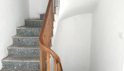 Nở Hậu 43M2 Lạc Long Quân  Nhà Chủ Mới Xây  - 5 Tầng Mới Tinh -Giá 4.4 Tỷ