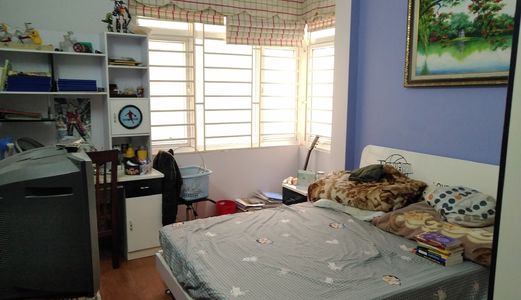 Bán Nhà 48M2 X5Tầng Tại Đường Võng Thị-Tây Hồ Giá 4,9 Tỷ 