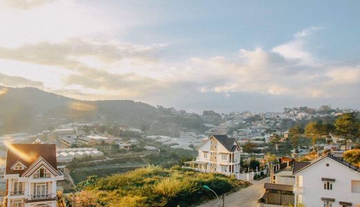 Sang Nhượng Du Lịch Có Thể Kinh Doanh Kết Hợp Nghỉ Dưỡng Hoặc Làm Văn Phòng.