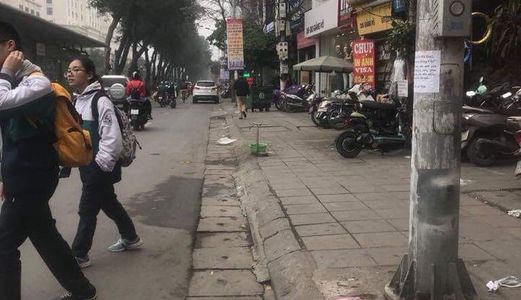 Cho Thuê Nhà Mặt Phố Đường Láng, 95M2, 38 Triệu/tháng