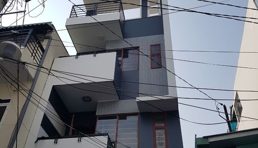 Vip Nhà Đường Ni Sư Huỳnh Liên, F.10, Q.Tân Bình, Dt: 4 X 20 ,4 Lầu,Đang Cho Thuê 30Tr/tháng