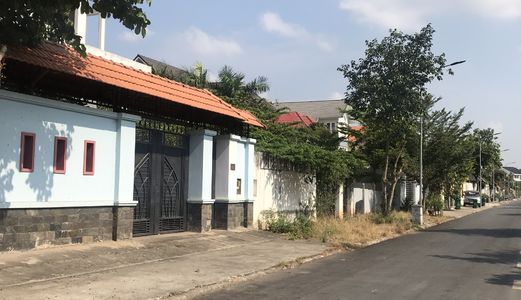 Chính Chủ Cần Bán Gấp Nền Đất Trong Khu Biệt Thự Phú Hữu, Phường Phú Hữu, Quận 9