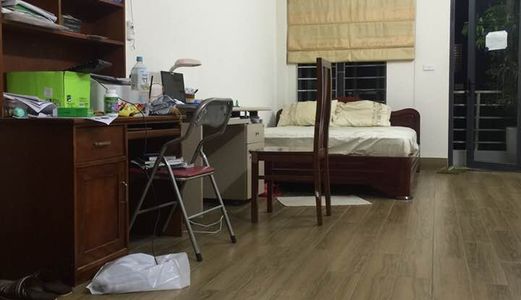 Cần Bán Nhà Sổ Đỏ Chính Chủ Phố Nguyễn Văn Huyên, Dt 35M*5 Tầng, Ô Tô Đỗ Cách 50M, Giá 3,2 Tỷ.