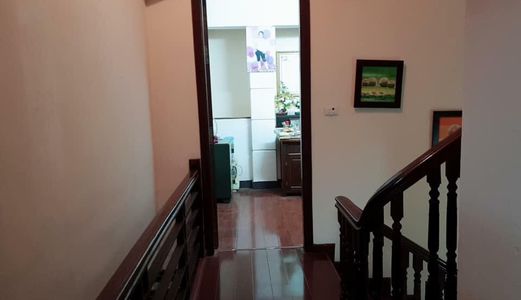 Bán Nhà Riêng Ở Nguyễn Khang,dt 35M,5  Tầng, Giá 3.7 Tỷ.