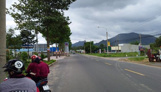 Cần Bán 1 Lô Đất Thổ Cư Ngay Chợ Tóc Tiên Ubnd Thị Xã Phú Mỹ