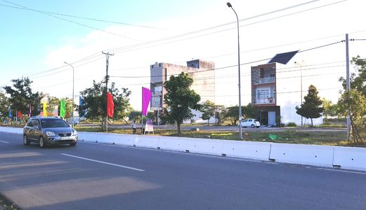 Cần Bán Đất Thổ Cư Mặt Tiền,Xây Dựng Tự Do,Công Chứng Ngay