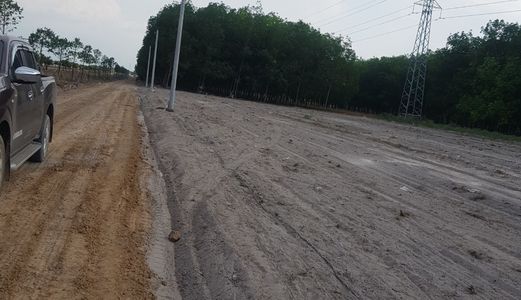 Bán Gấp Lô Đất 6X36 Thổ Cư 100/m2  Sổ Hồng Cầm Tay Đường 32M