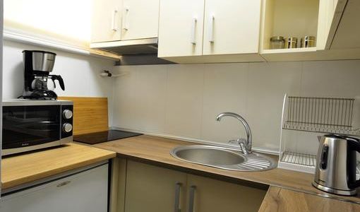 Bán Nhà Chính Chủ An Dương Vương, Tây Hồ, ~50M2, Thoáng 2 Mặt, Ô Tô Đỗ Cực Shock