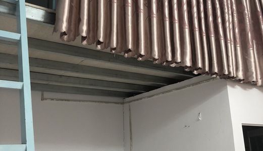 Bán Nhà Nhỏ Đường Đào Trí, Diện tích: .4X4.5M. 1Trệt,1 Lửng . Giá 580 Triệu.