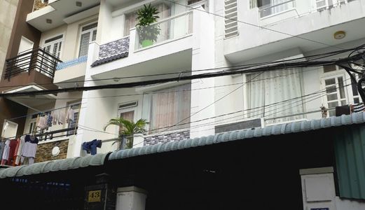 Bán Gấp Căn 1 Trệt 2 Lầu Mặt Tiền Đường 33,phường Bình Trưng Tây,quận 2.