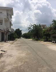 Cần Bán Đất Ngã Tư Trần Lựu Và Vành Đai Tây. 900 Triệu. Lh: 0522 966 645