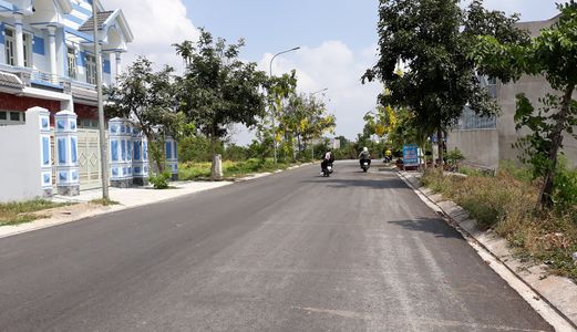 Chính Chủ,.cần Bán Gấp Ngôi Nhà Tại Đinh Đức Thiện,cách Chợ Bình Chánh 2Km