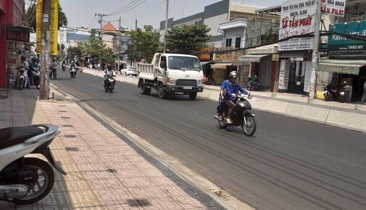 Bán Nhà Mặt Tiền Huỳnh Tấn Phát. Diện tích 4X8M. 1 Trệt, 1 Lầu, 2 Phòng ngủ. Đang Cho Thuê 20 Triệu/Tháng. Giá Bán: 7.5 Tỷ.