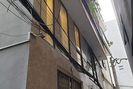 Nhà Chính Chủ Sổ Đẹp Nở Hậu 44,7 M2 X 5 Tầng X Mặt tiền 4,35M Trung Tâm. Thuận Tiện. An Ninh. Dân Trí Cao.