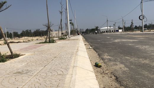 Cần Bán Đất Nền Biển Có Sổ 120 M²  Sea View Liền Kề Cocobay Giá 3,3 Tỷ