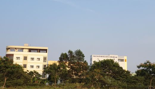 Cần Bán Lô Đất Biển 2 Mặt tiền - Giá Chỉ 42 Triệu/m2, Khu Nguyễn Sinh Sắc