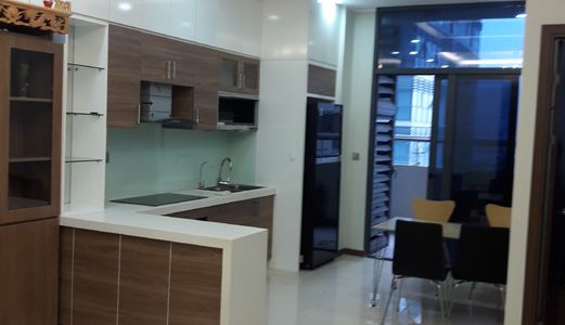 Chính Chủ Cần Bán Căn Hộ 2 Phòng ngủ, 2 Vệ Sinh Tràng An Complex, Giá Thương Lượng.