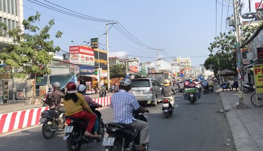 Bán Nhà Mặt Tiền Huỳnh Tấn Phát . P. Tân Phú .Diện tích: 4.5X18.5M. 1Trệt ,2Lầu ,sân thượng . Giá 16.8 Tỷ .