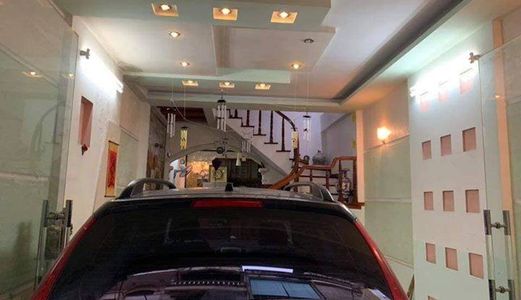 Bán Nhà Trên 4 Tỷ  Vị Trí Đẹp  Ô Tô Vào Nhà Hoàng Đạo Thành 5 Tầng. Lh:0981978529