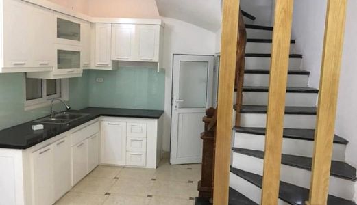 Bán Nhà 5 Tầng Trần Quốc Hoàn, Ngõ Rộng, 36M2 X 3,5M, Giá 3,6 Tỷ