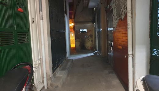 Bán Nhà Hbt, Bên Kia Phố Huế, 23M2, 5 Tầng, 1.99 Tỷ, Lh 0986453042.