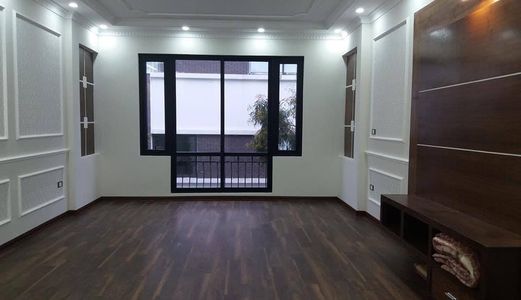 Bán Nhà Phố Nguyễn Khang 55M2, Mặt tiền 6M, Ô Tô Đỗ Cửa, Kinh Doanh Đỉnh