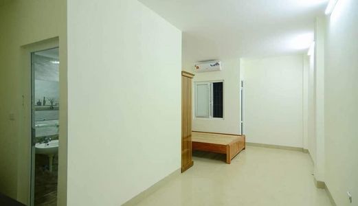 Bán Nhà Nguyễn Đức Cảnh, Lô Góc, 3 Thoáng, Kinh Doanh, 51M, Mặt tiền 6M, Hơn 2 Tỷ.