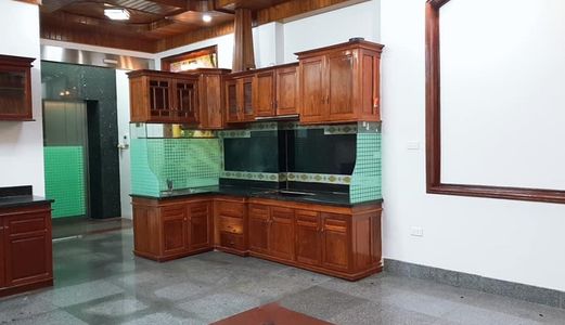 Nhà Có Gara Ô Tô Quan Hoa, Cầu Giấy Bán Gấp, 55M2, 5 Tầng, 6 Tỷ.