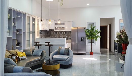 Bán Nhà Tuyệt Đẹp Hẻm 1283 Huỳnh Tấn Phát. Diện Tích: 6X16M. 1Trệt,1 Lầu ,2 Phòng ngủ. Full Nội thất Cao Cấp . Giá 4.45 Tỷ .